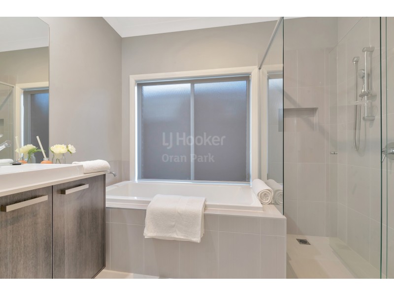 55 Courtney Loop, Oran Park NSW 2570