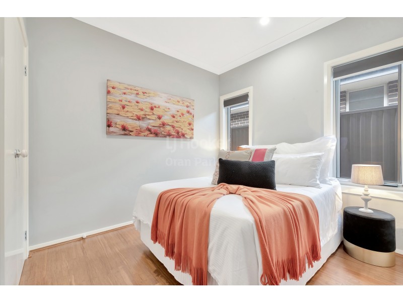 55 Courtney Loop, Oran Park NSW 2570