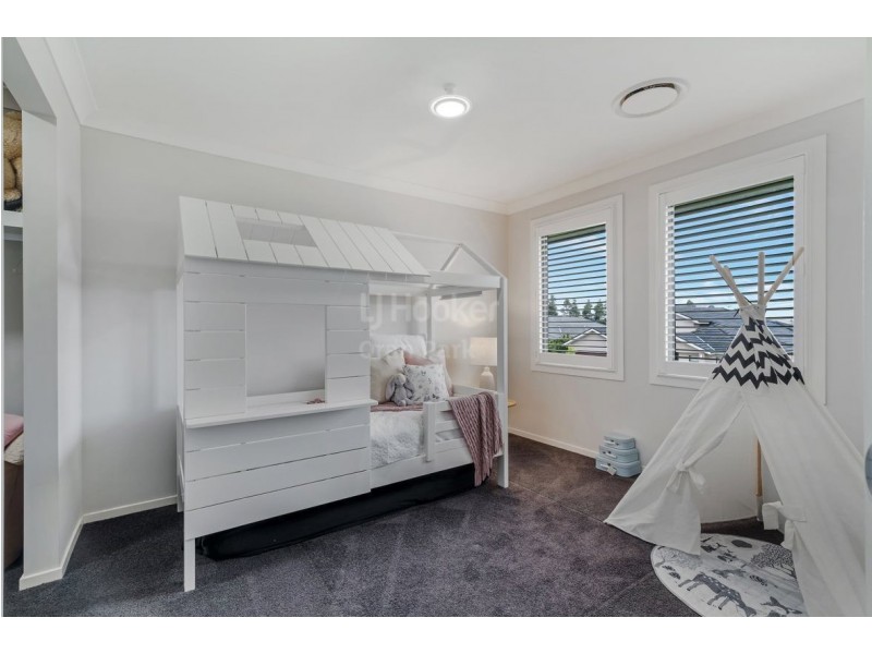 15 Doolan Crescent, Harrington Park NSW 2567