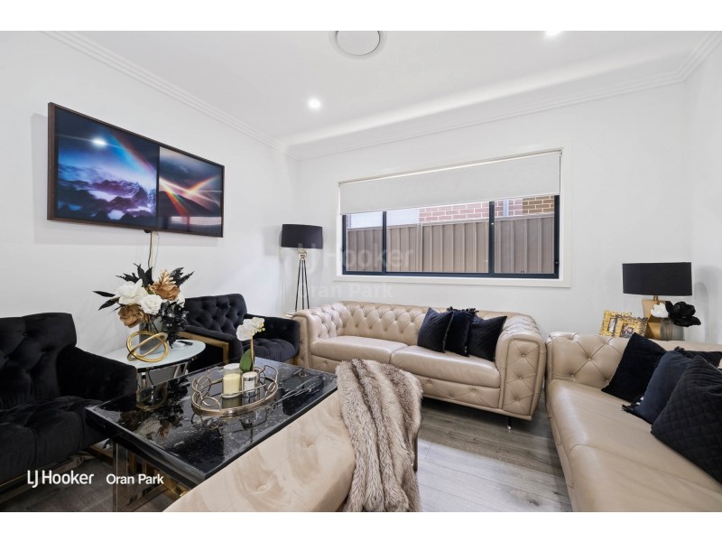 22 Kingsley Street, Oran Park NSW 2570