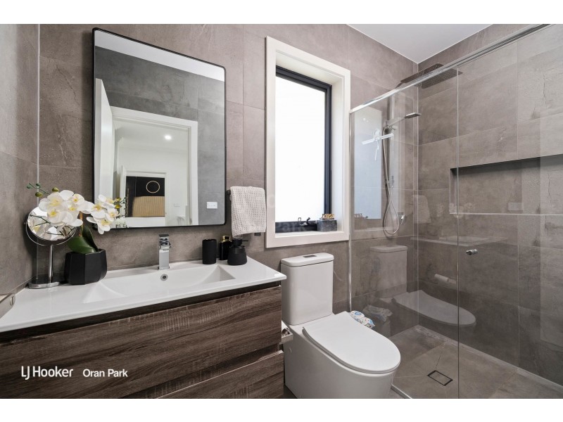 22 Kingsley Street, Oran Park NSW 2570