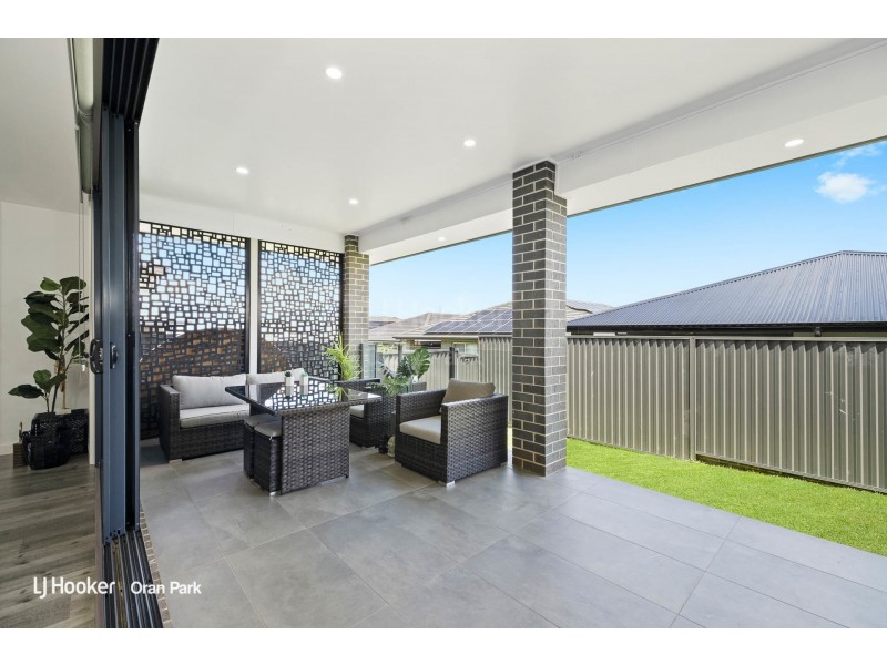 22 Kingsley Street, Oran Park NSW 2570