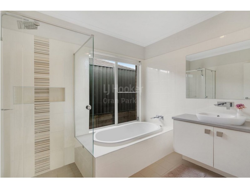 36 Atlee Street, Oran Park NSW 2570