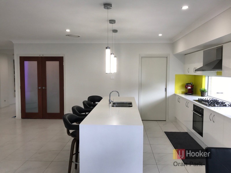 33 Tess Cct, Oran Park NSW 2570