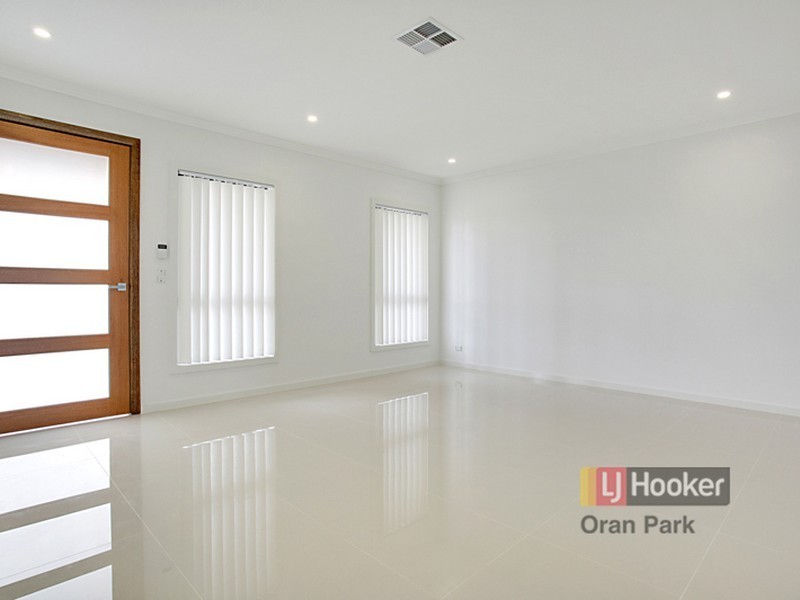 12 Austen Cct, Oran Park NSW 2570