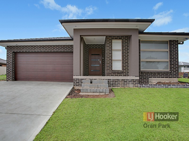10 Tess Cct, Oran Park NSW 2570