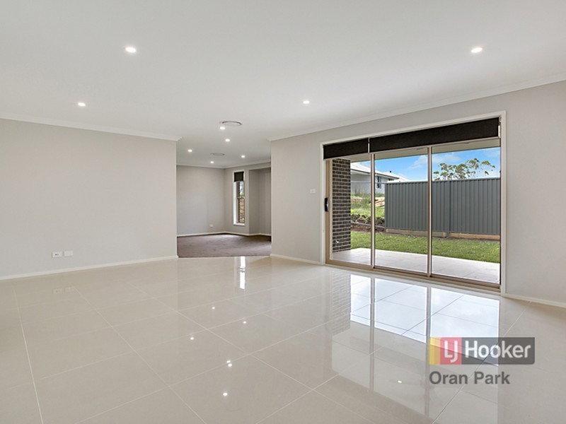 10 Tess Cct, Oran Park NSW 2570