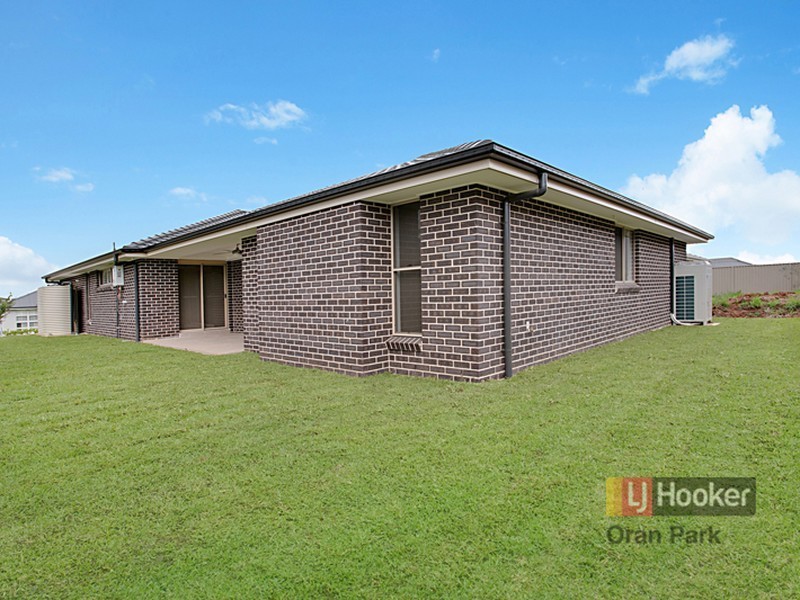 10 Tess Cct, Oran Park NSW 2570
