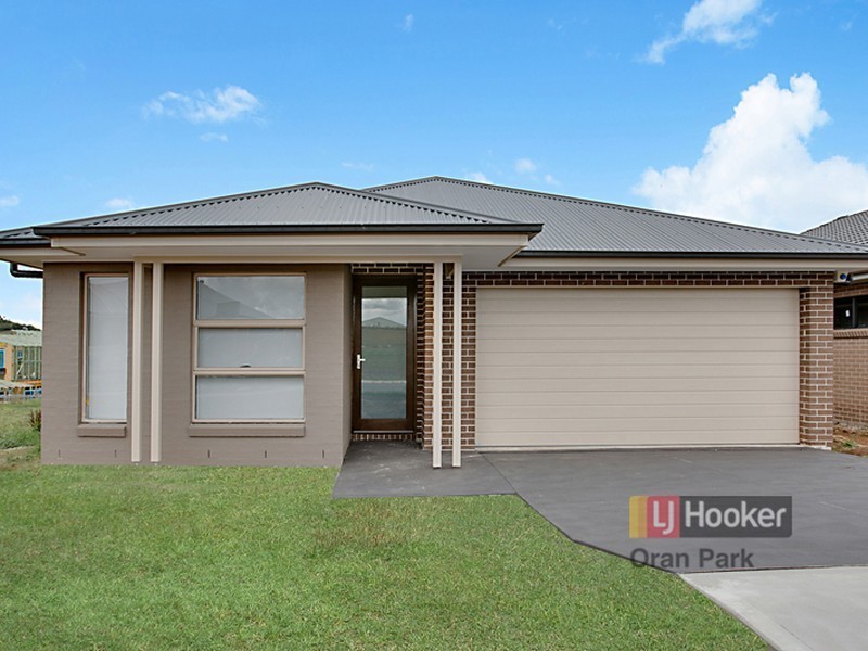 9 Holdsworth Street, Oran Park NSW 2570