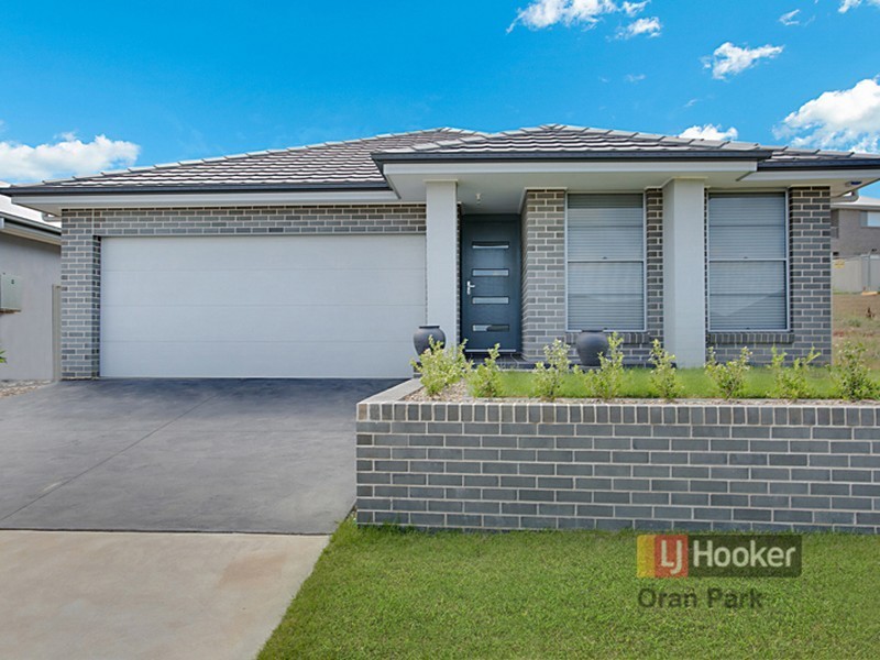 22 Longhurst Street, Oran Park NSW 2570
