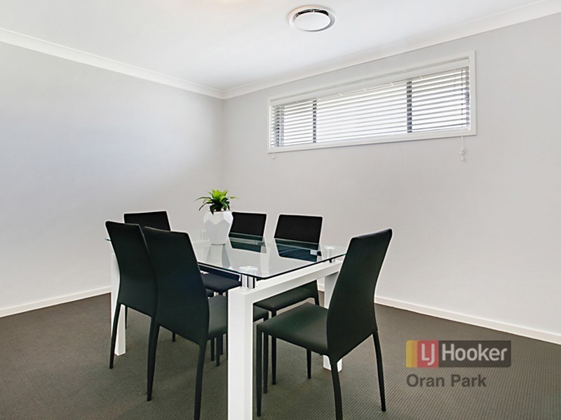 22 Longhurst Street, Oran Park NSW 2570