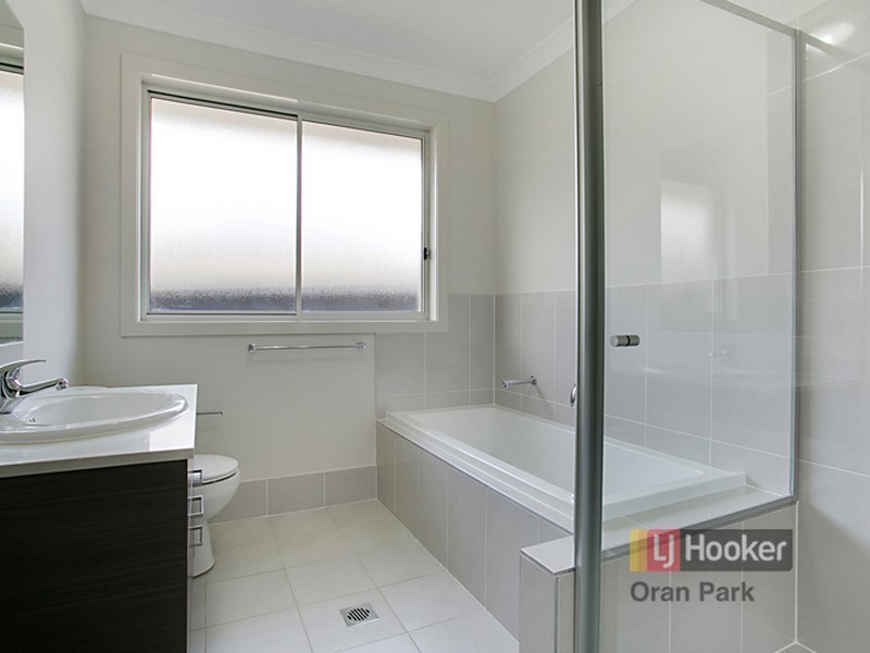 27 Ducros Street, Oran Park NSW 2570