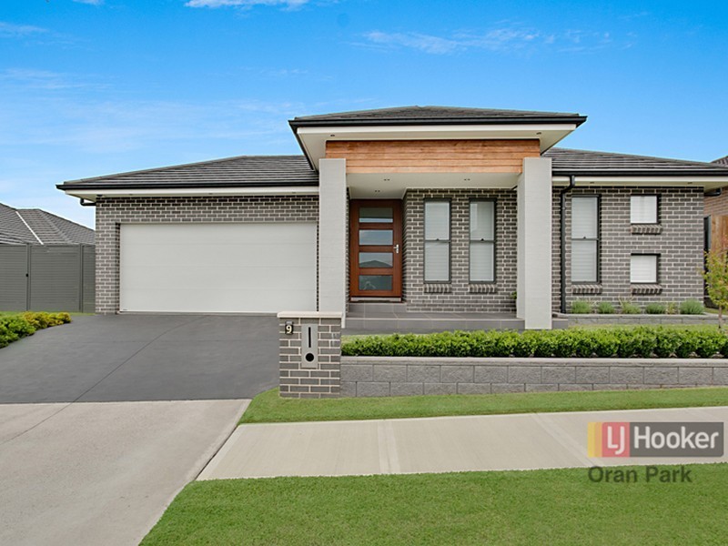9 Dowson Street, Oran Park NSW 2570
