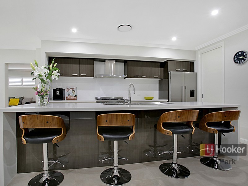 9 Dowson Street, Oran Park NSW 2570