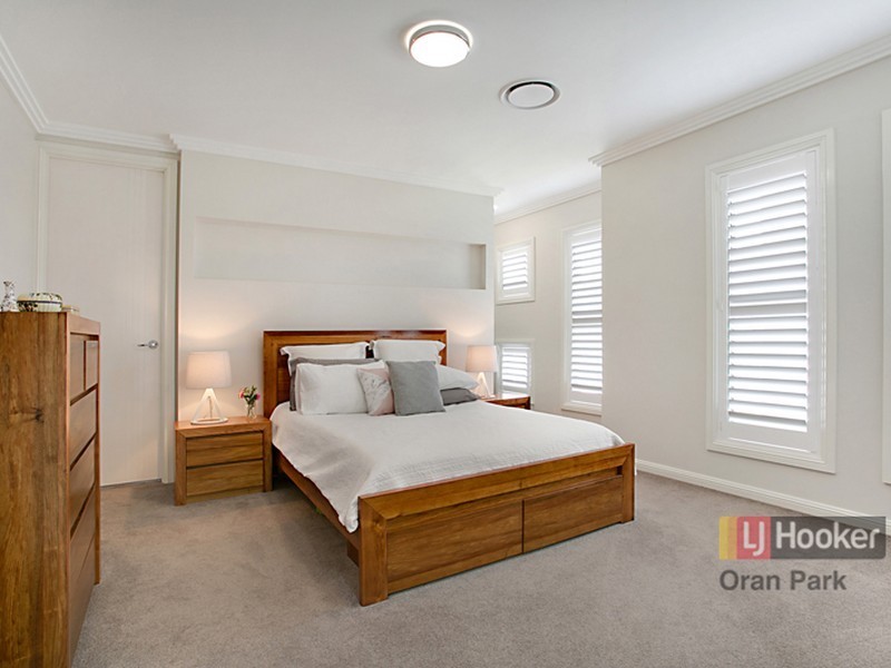 9 Dowson Street, Oran Park NSW 2570