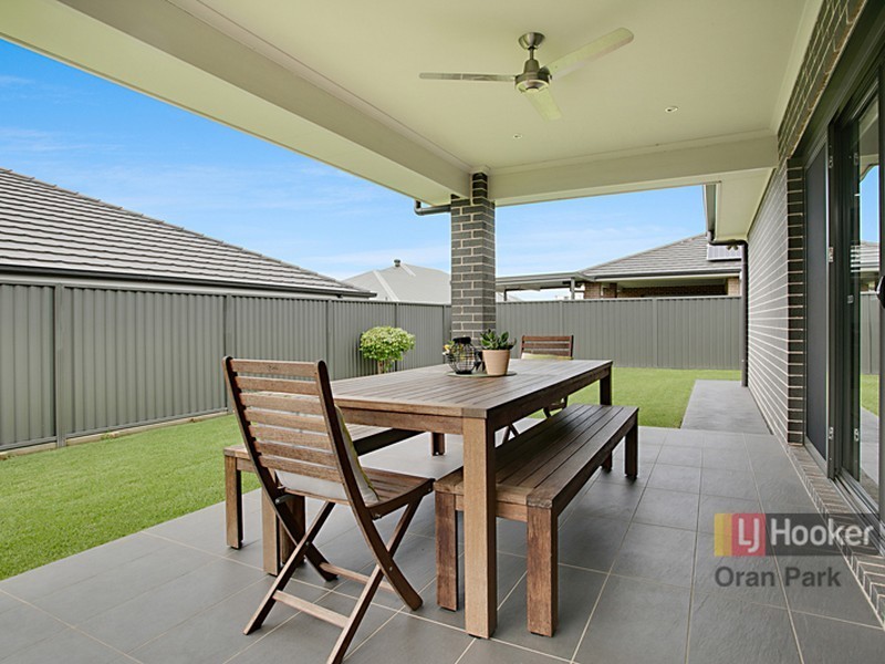 9 Dowson Street, Oran Park NSW 2570