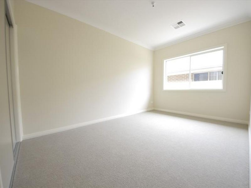 2 Skelton street, Oran Park NSW 2570