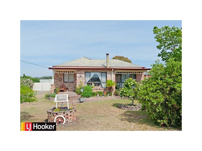 8 Patrick Place, Marulan NSW 2579