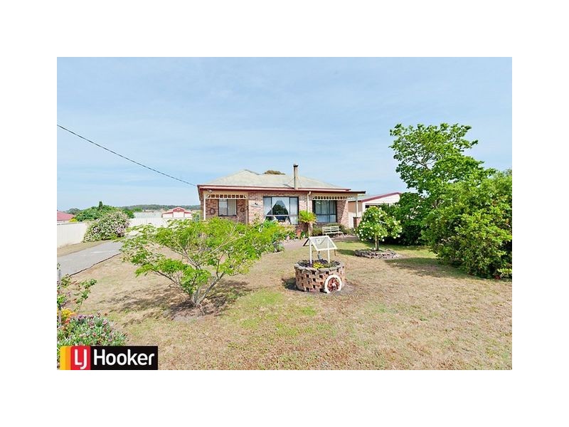 8 Patrick Place, Marulan NSW 2579