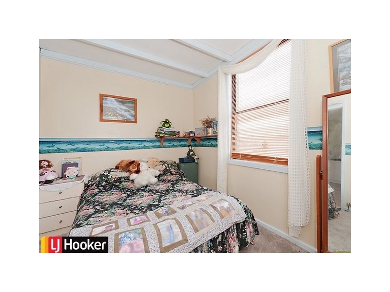 8 Patrick Place, Marulan NSW 2579