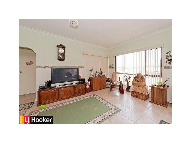 8 Patrick Place, Marulan NSW 2579