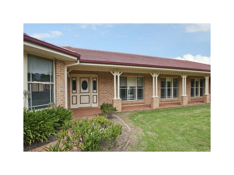 21 Highland Drive, Bowral NSW 2576