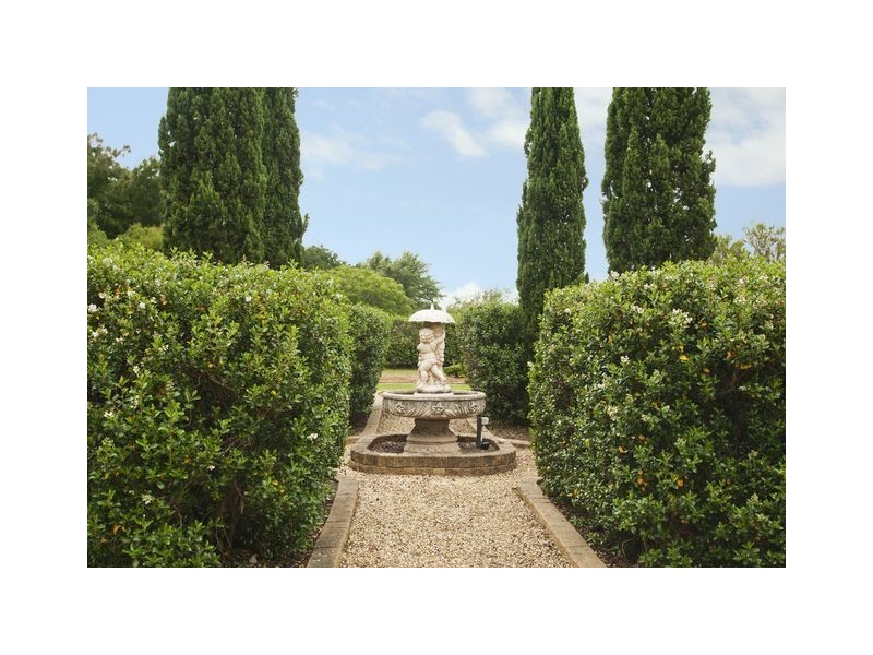 21 Highland Drive, Bowral NSW 2576