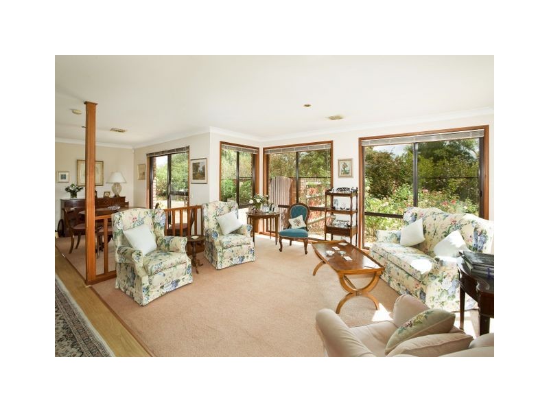 5 Dyson Place, Moss Vale NSW 2577