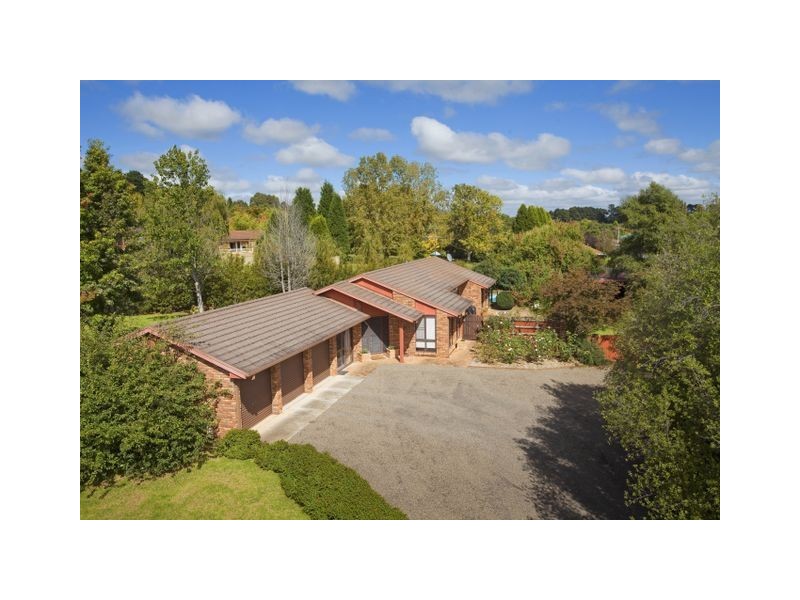 5 Dyson Place, Moss Vale NSW 2577