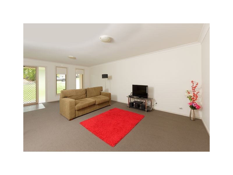 17 Baker Street, Moss Vale NSW 2577
