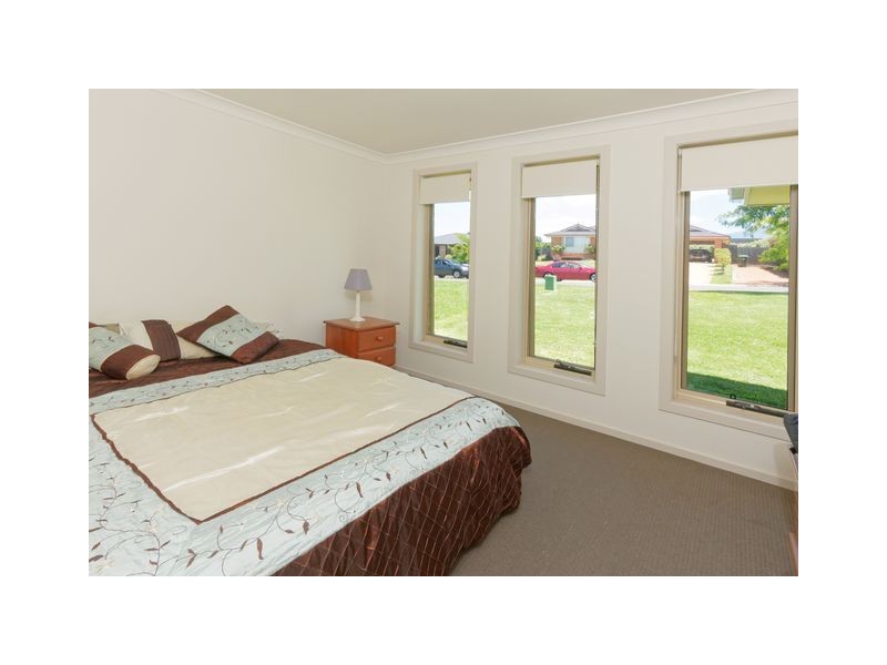 17 Baker Street, Moss Vale NSW 2577