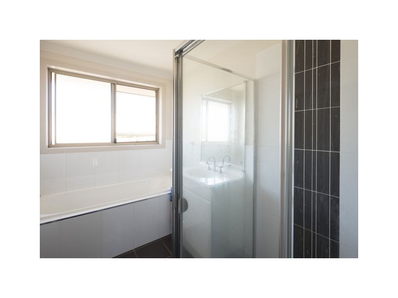 17 Baker Street, Moss Vale NSW 2577