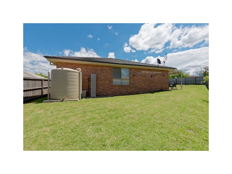 17 Baker Street, Moss Vale NSW 2577