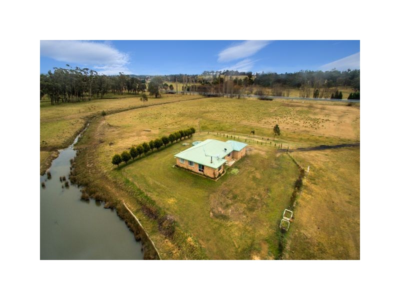 5857 Illawarra Highway, Avoca NSW 2577