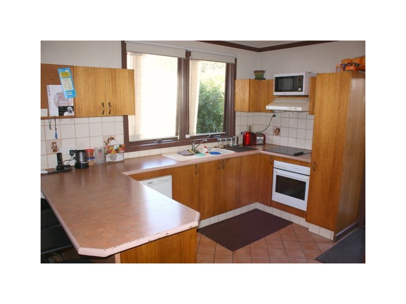 16 Hoskins Street, Moss Vale NSW 2577