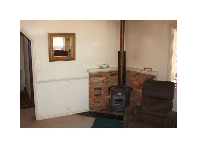 16 Hoskins Street, Moss Vale NSW 2577