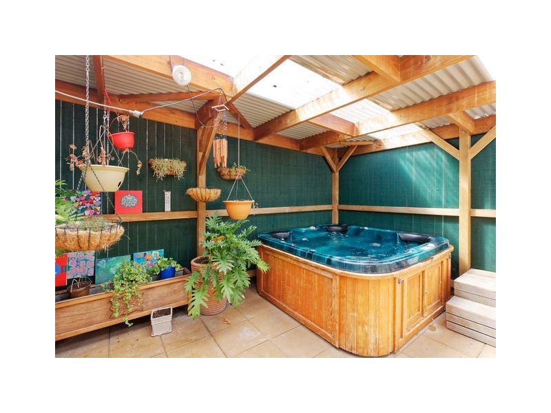 16 Hoskins Street, Moss Vale NSW 2577