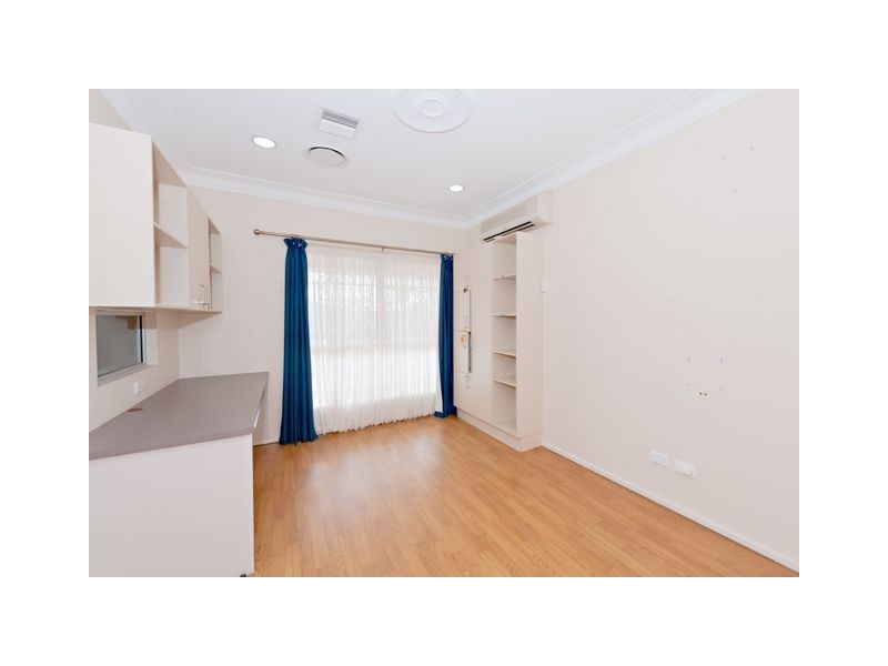 10 Brendas Drive, Goulburn NSW 2580