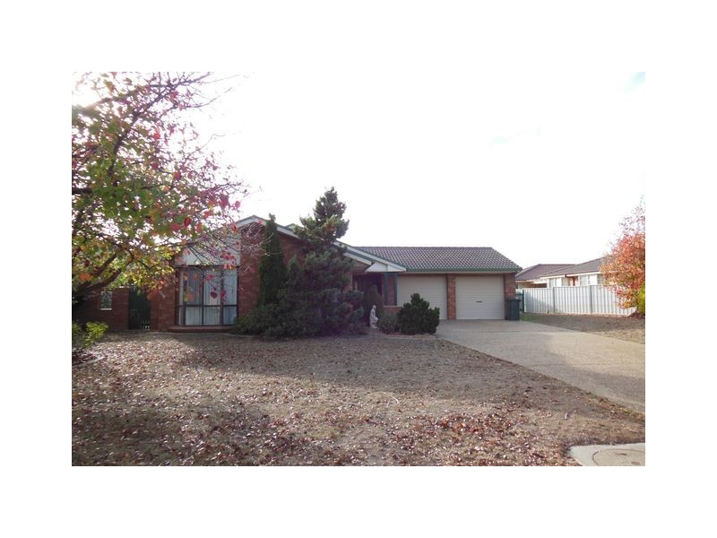 9 Constantina Circuit, Goulburn NSW 2580