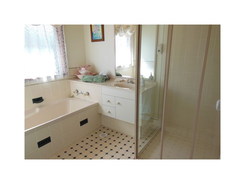 9 Constantina Circuit, Goulburn NSW 2580
