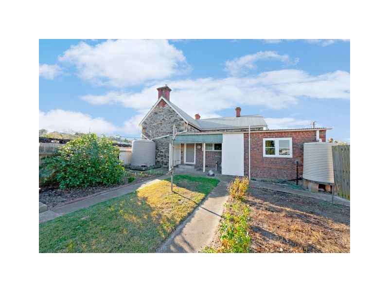 8 Cooma Avenue, Goulburn NSW 2580