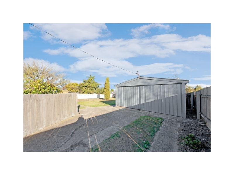 8 Cooma Avenue, Goulburn NSW 2580