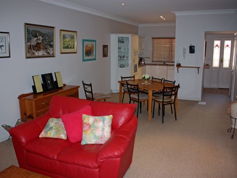 Unit 2/4 Short Street, Bowral NSW 2576