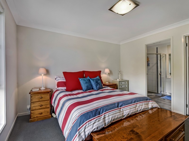 22 Walsh Drive, Goulburn NSW 2580