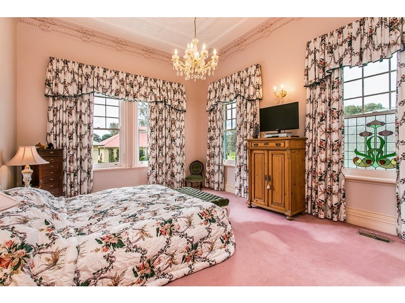 273 Linden Road, Harden NSW 2587