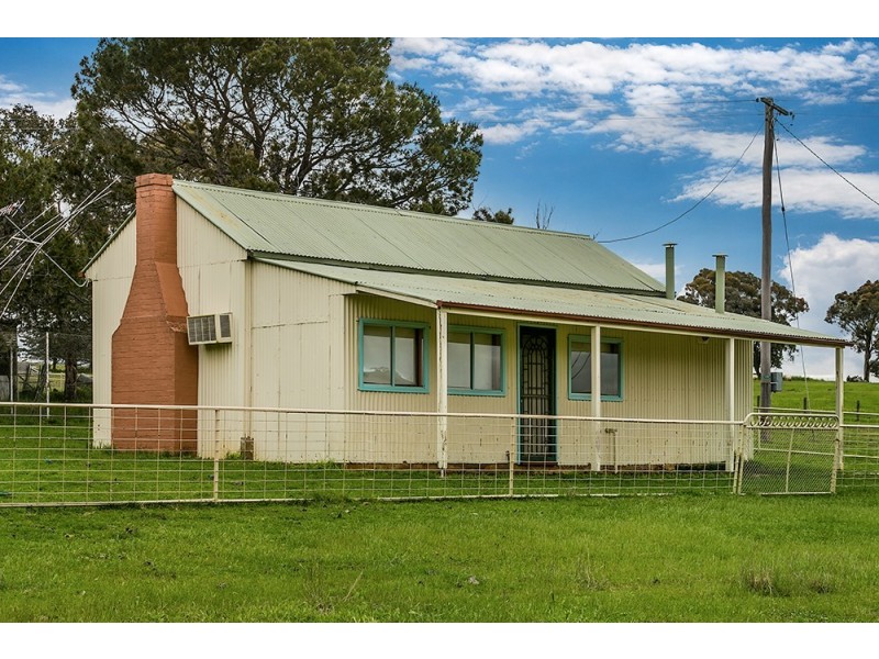 273 Linden Road, Harden NSW 2587
