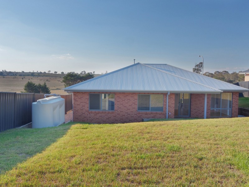 26 McGrath Place, Goulburn NSW 2580