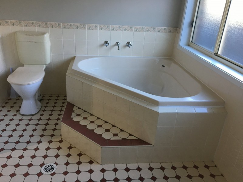 2 Rain Tree Way, East Bowral NSW 2576