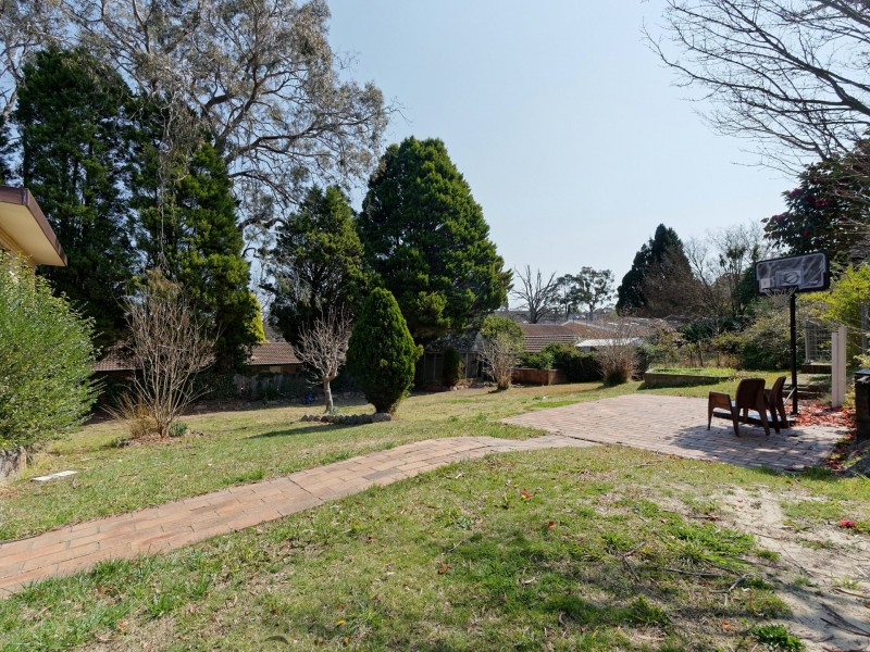 14 Oxley Drive, Bowral NSW 2576
