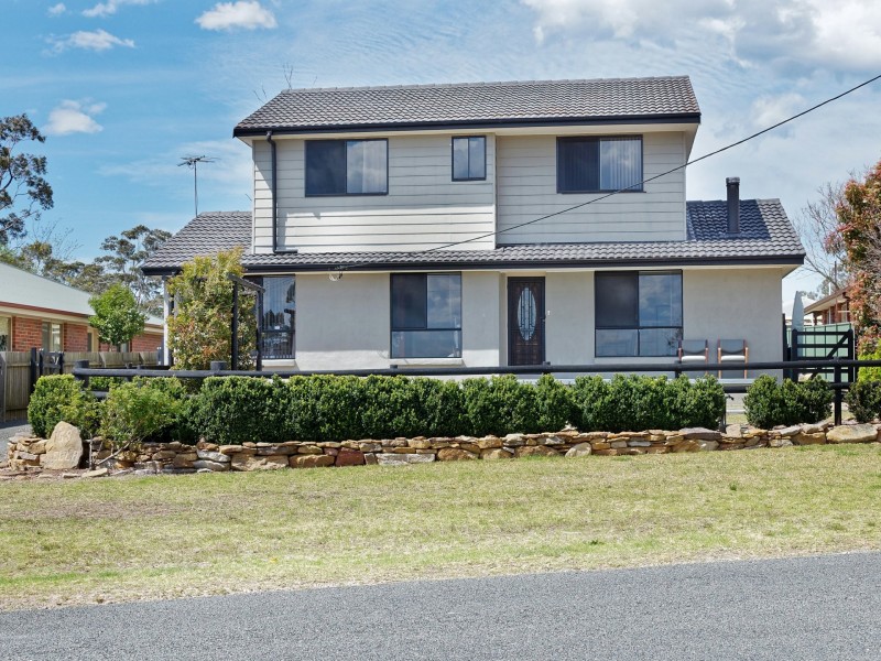58 Ella Street, Hill Top NSW 2575